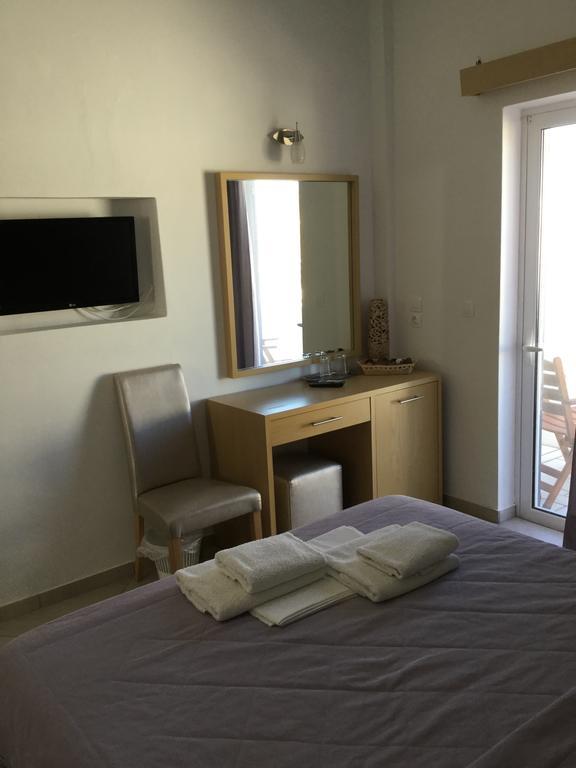 Rita'S Place Hotel 이오스 코라 외부 사진