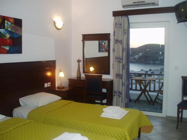 Rita'S Place Hotel 이오스 코라 객실 사진